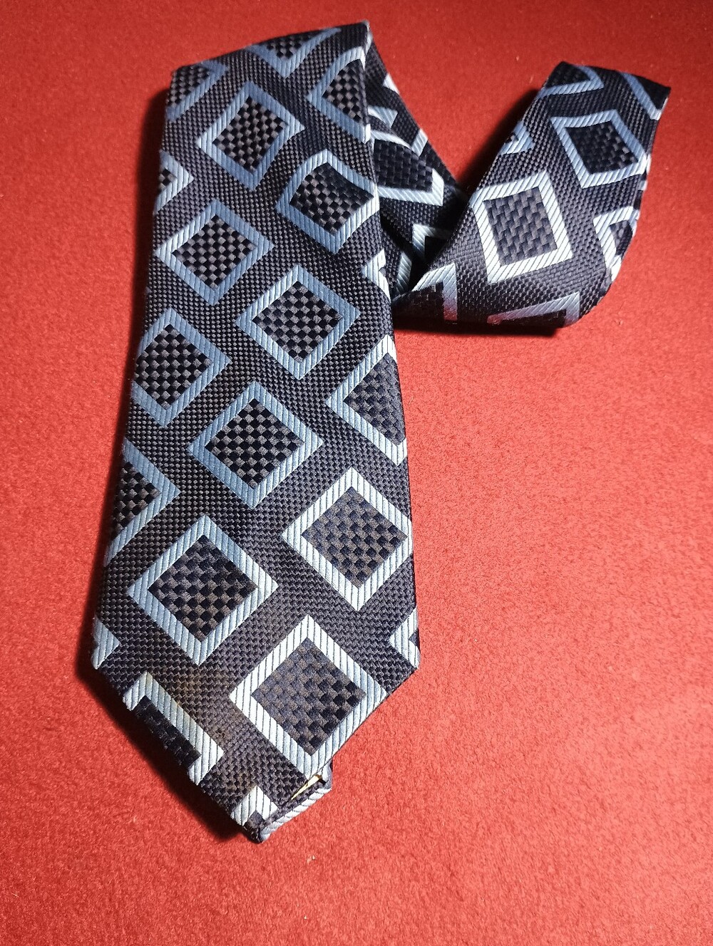 Classic 70s Geometric Navy and Light Blue Men's Tie. Robert Stewart.  4.25 x 54